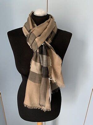 foulard burberry kijiji